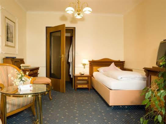 Hotel Sacher-Stoiber Bad Füssing Eksteriør bilde